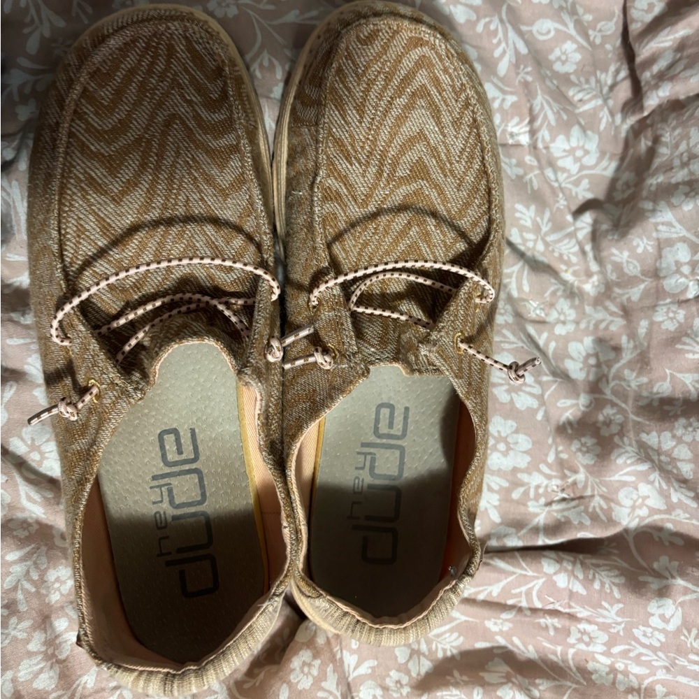 Hey dude Size 9